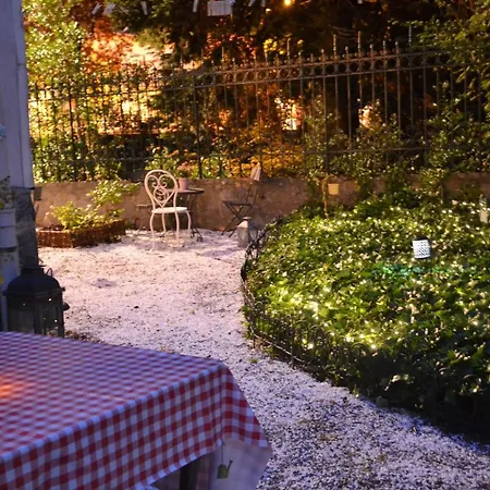 Holiday home Saperlipopette ! *